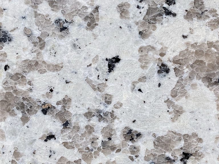 Dazzling Bala White Granite Stone Slabs and Countertops