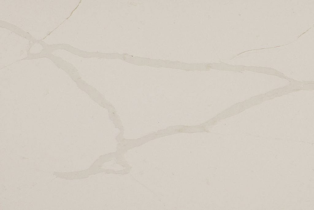 Romantic PMC1368 Calacatta Veined Quartz Stone Slabs and Countertops